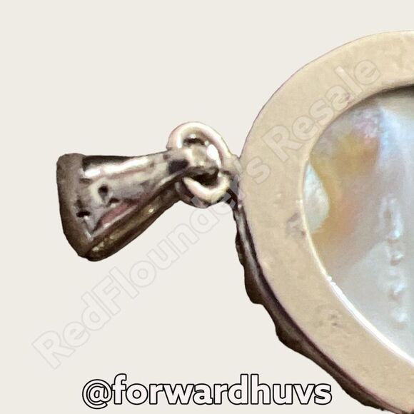 Abalone Pendant with Rhinestones in Silver Tone Setting - Picture 5 of 10